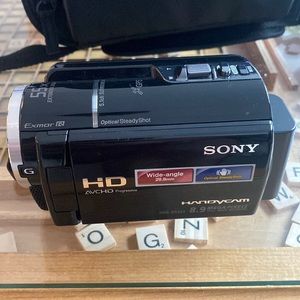 Sony handycam HDR-XR260V used excellent condition